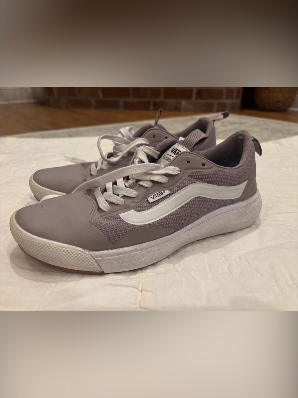 Vans Men's Lavender/Taupe Low-Top Sneakers with White Stripe